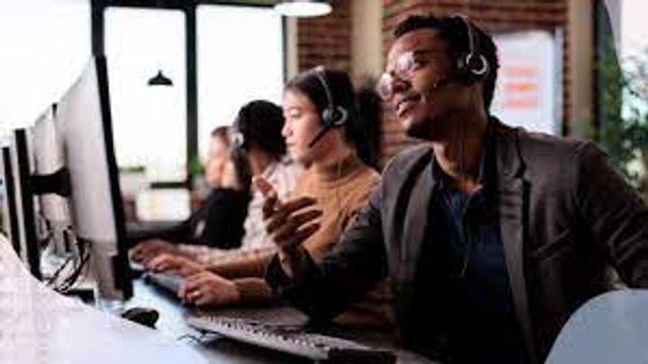 How to Master B2C Telemarketing: Tips & Best Practices