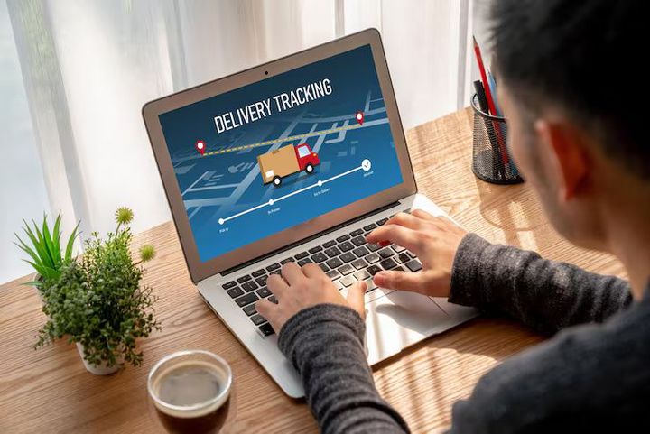 Guide to Last-Mile Delivery Optimization: Introduction, Steps & Tips