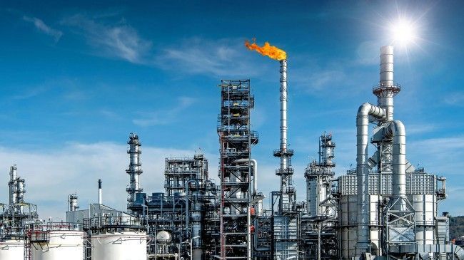 Explore Oil Refinery Equipment: Basics, Explanation, and Key Facts
